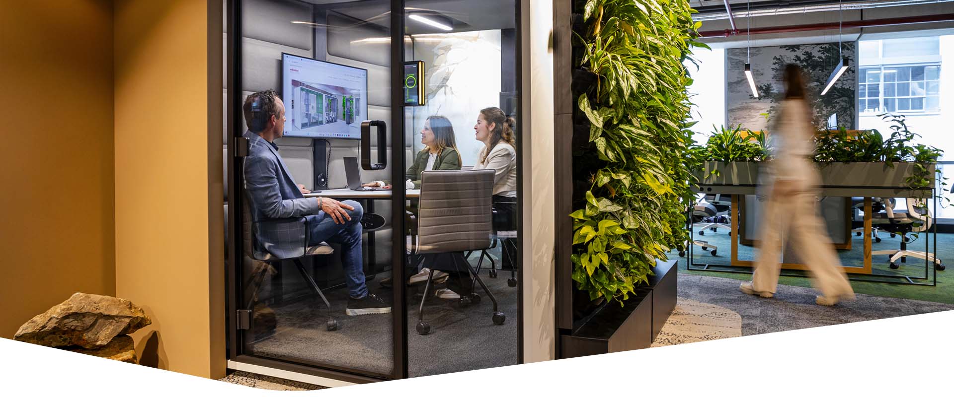 hushoffice-mikomax-hushfree-collectie-akoestische-vergaderunits-acoustic-akoestiek-kantoorhokje-kantooroplossing-kantoorinrichting-belcel-werkplek