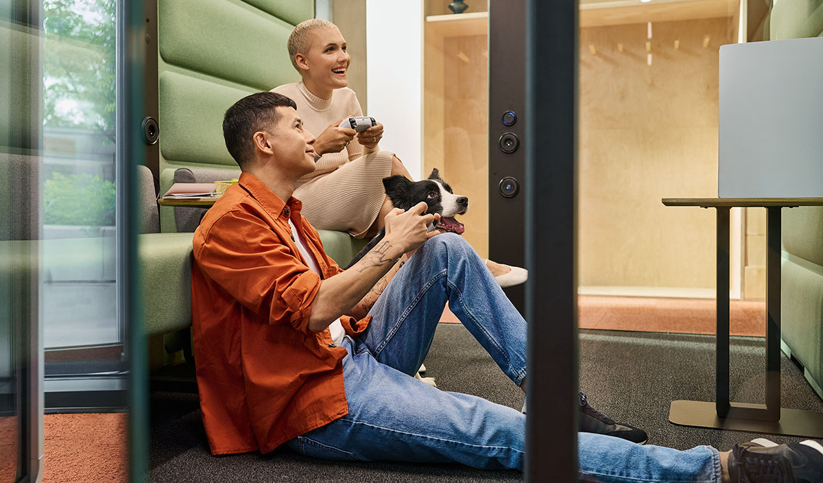 Mikomax-Hushoffice-HushFree-nieuw_vergaderunit-concentratie-akoestische-hybride-werkplek-unit